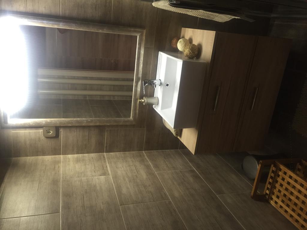 Belvarosi Deluxe Apartman Baja Exteriör bild