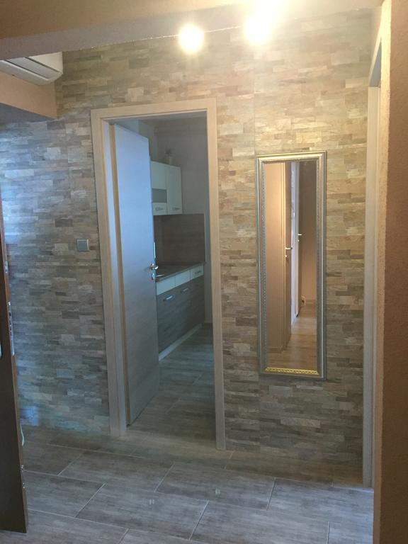Belvarosi Deluxe Apartman Baja Exteriör bild